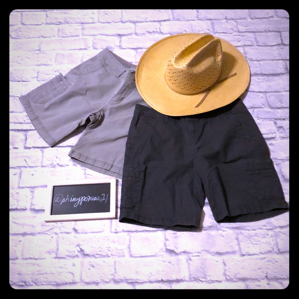 2 Pairs of Women’s Eddie Bauer Cargo Shorts